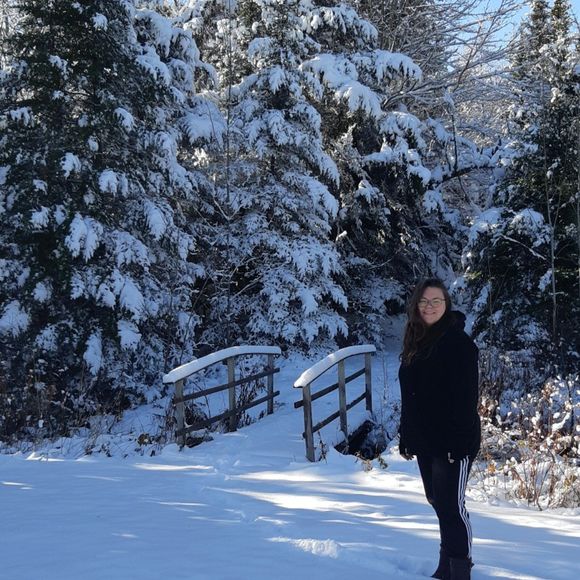 Meet your Posher, Stefanie - Picture 1 of 1